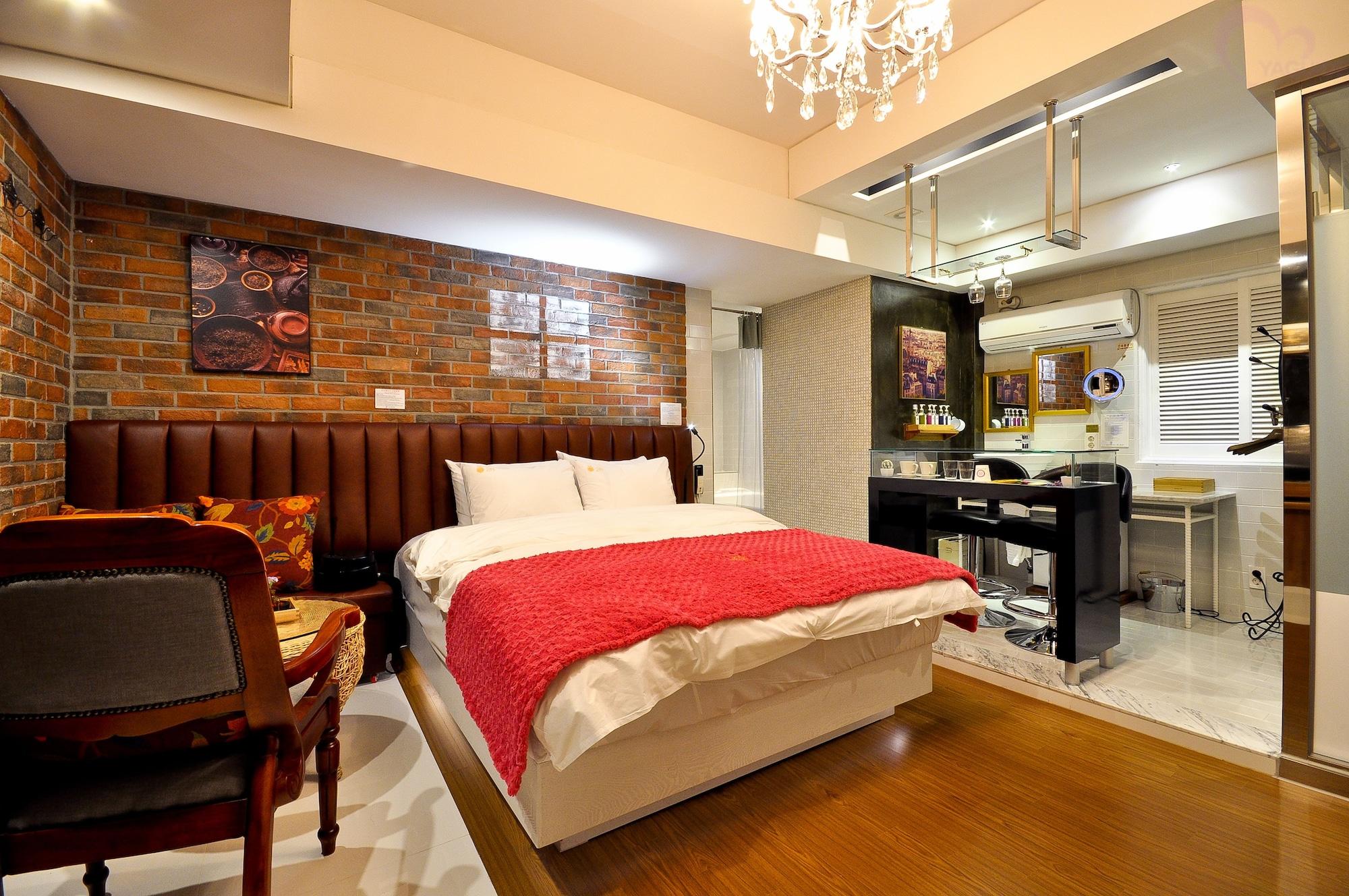 February Hotel Apsan Тэгу Экстерьер фото