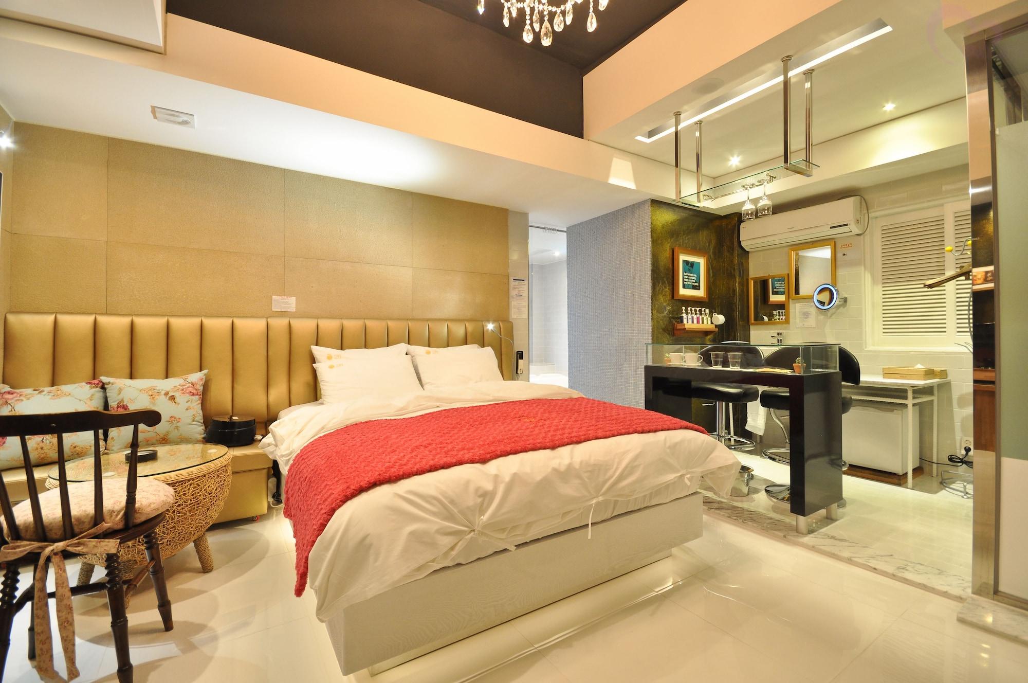 February Hotel Apsan Тэгу Экстерьер фото