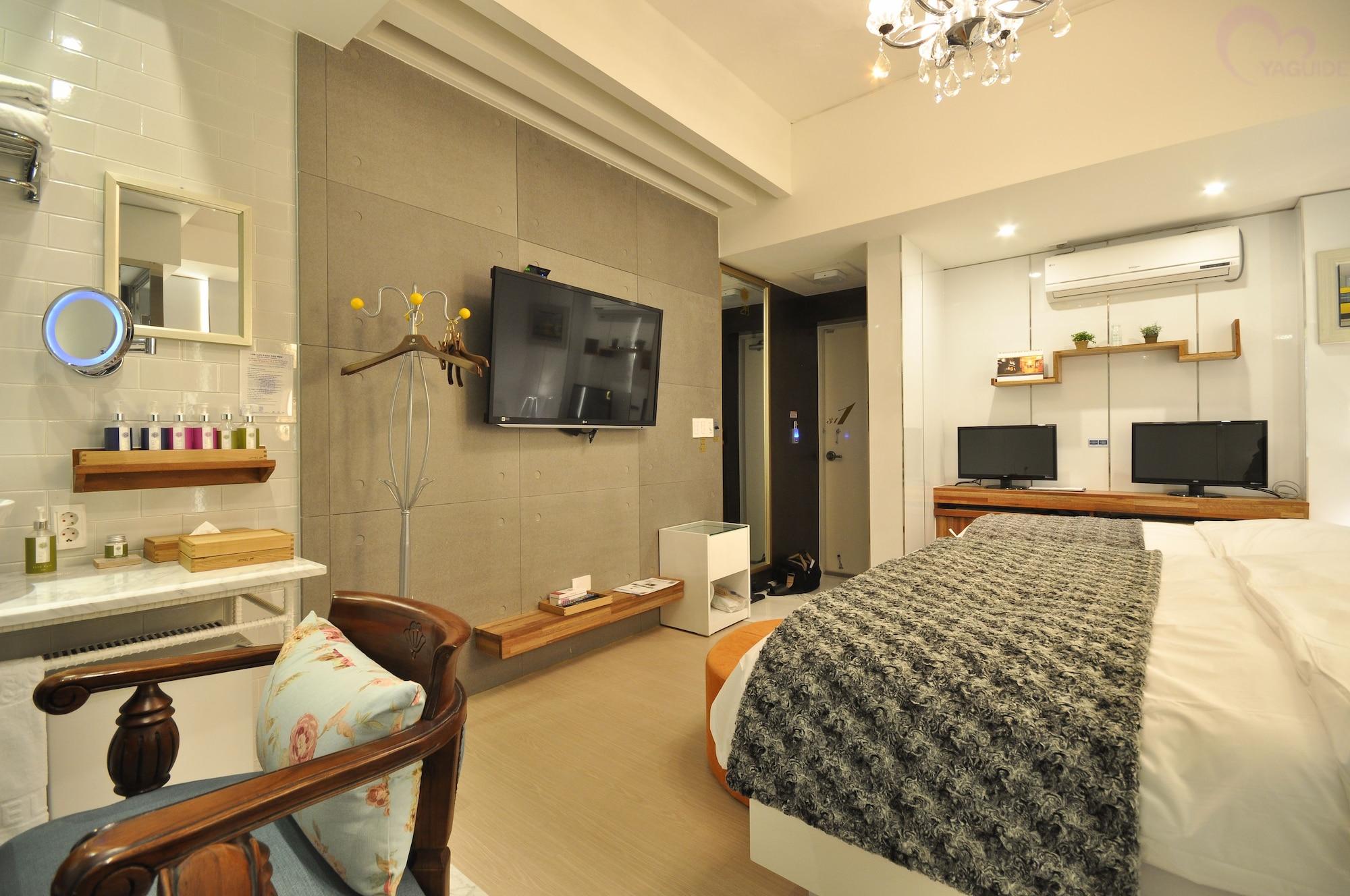 February Hotel Apsan Тэгу Экстерьер фото