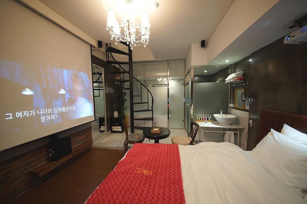 February Hotel Apsan Тэгу Экстерьер фото