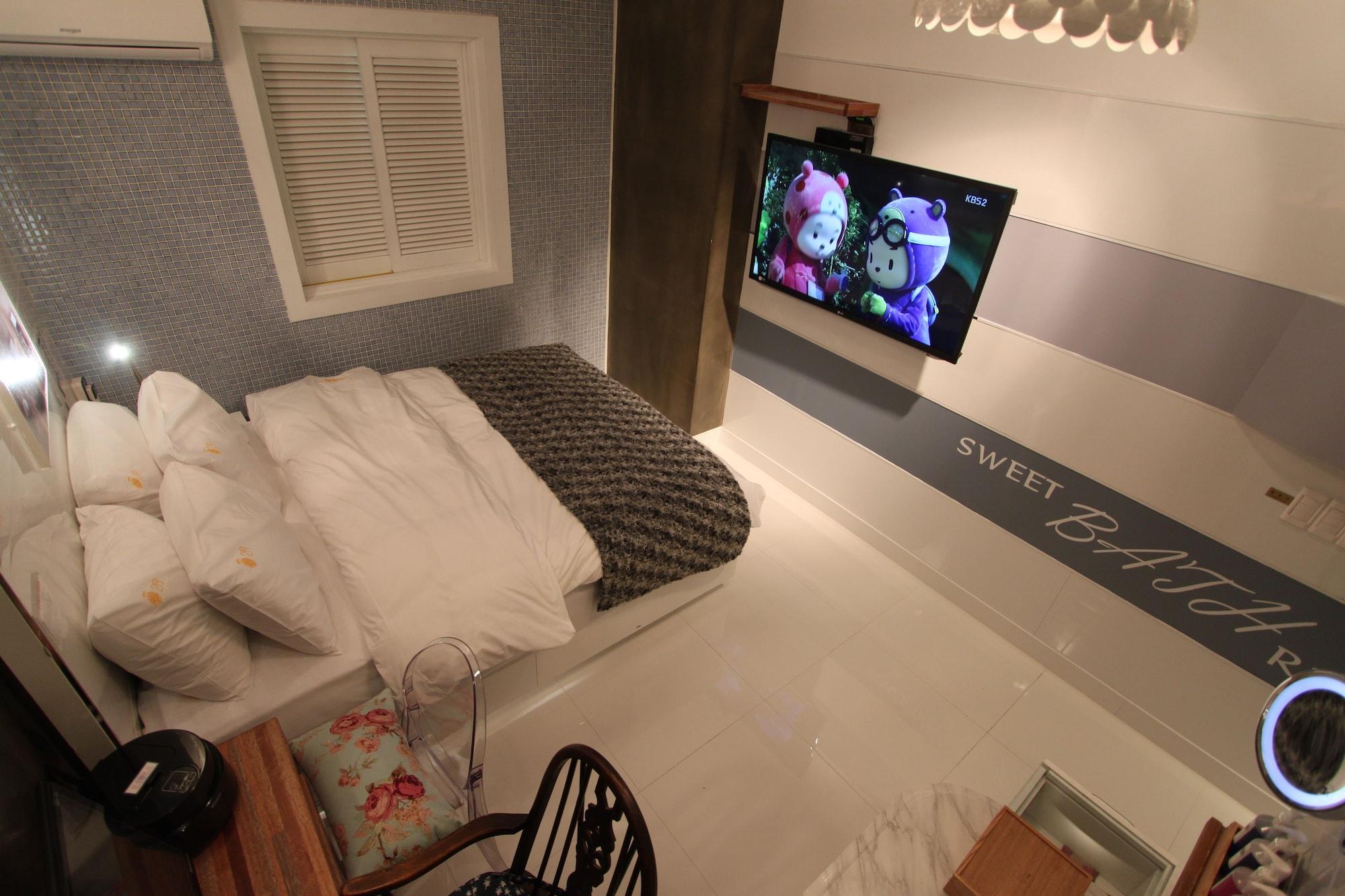 February Hotel Apsan Тэгу Экстерьер фото