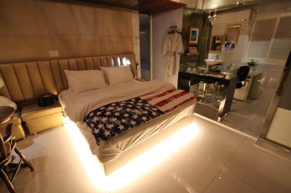 February Hotel Apsan Тэгу Экстерьер фото