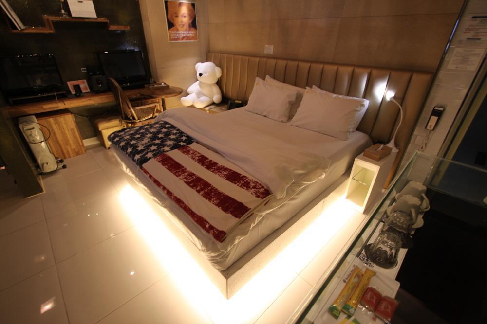 February Hotel Apsan Тэгу Экстерьер фото