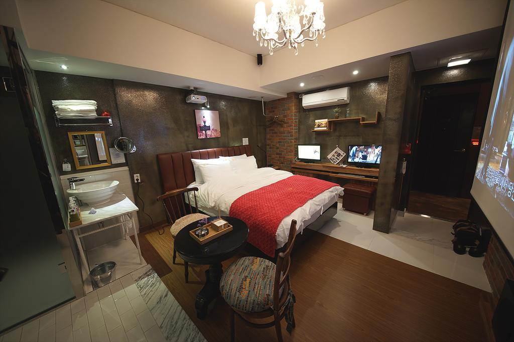 February Hotel Apsan Тэгу Экстерьер фото